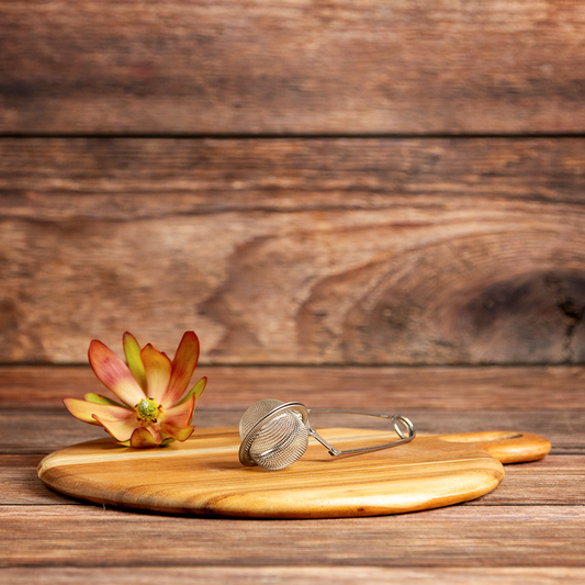Fine leaf clamp tea strainer